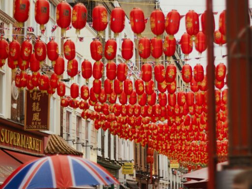 Zwischen Laternen und Gassen. Londons Tor zur chinesischen Kultur.